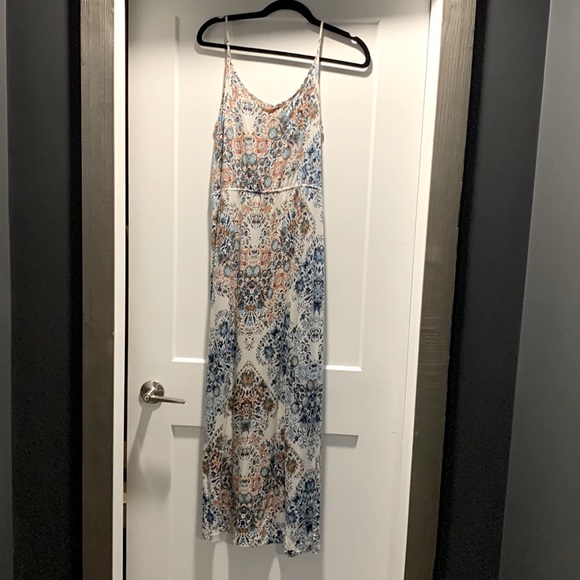 Joe Fresh - Maxi Dress. - Picture 2 of 5